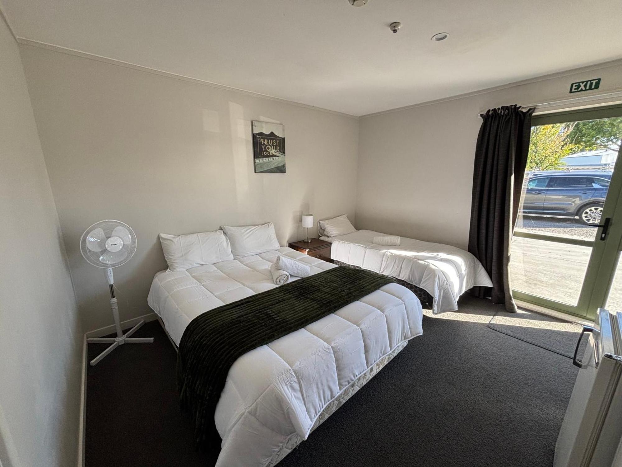Leopard Hotel Waipukurau Kültér fotó